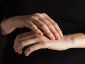 Ganglion cysts – Causes, Diagnosis & Treatment